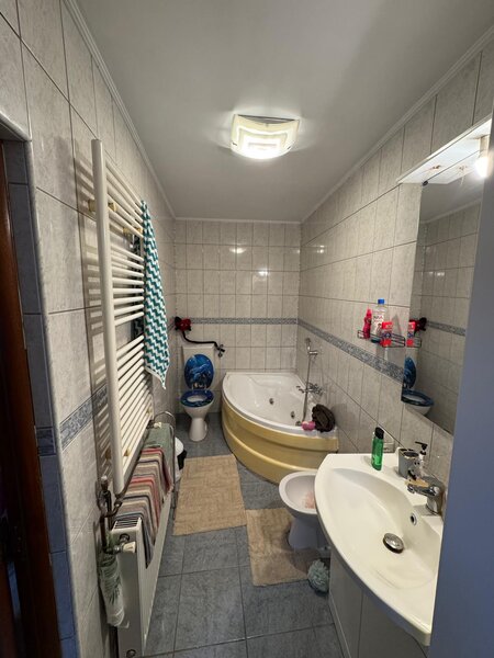 Voluntari Strada Florilor 18